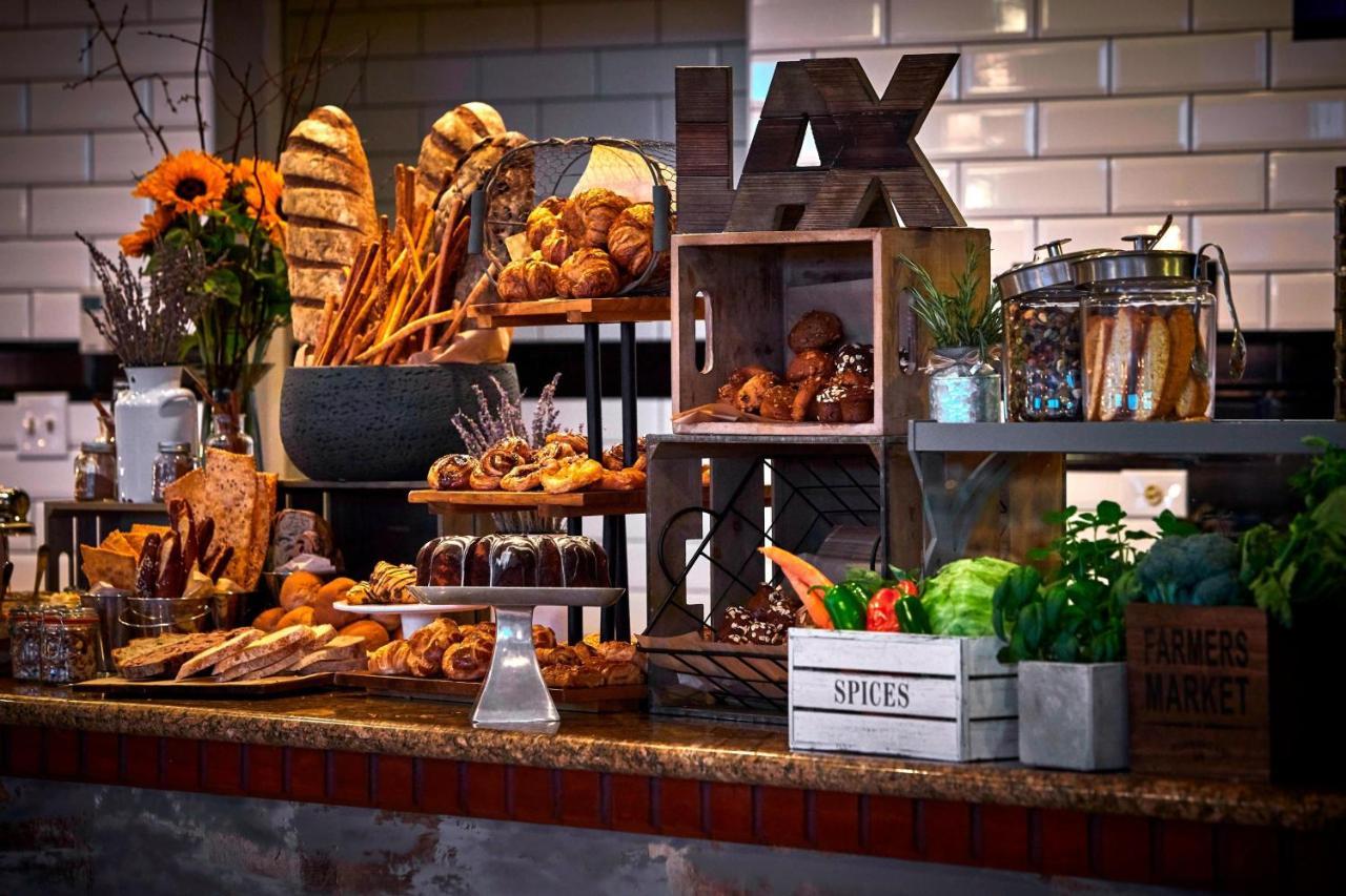 Los Angeles Airport Marriott Exteriör bild